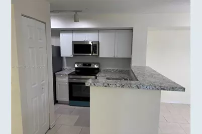 655 SW 111th Way #108, Pembroke Pines, FL 33025 - Photo 11