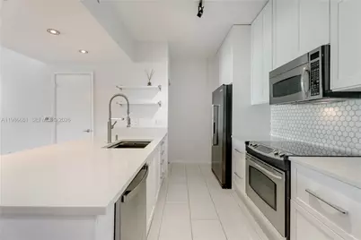 951 Brickell Ave #3607, Miami, FL 33131 - Photo 3