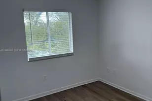 2470 SE 15th Pl, Homestead, FL 33035 - Photo 11