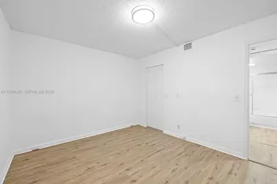 1401 SW 128th Ter #103H, Pembroke Pines, FL 33027 - Photo 9