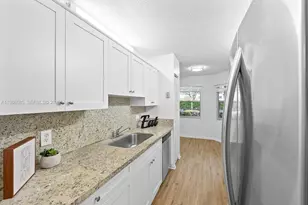 1401 SW 128th Terrace, Pembroke Pines, FL 33027 - Photo 3