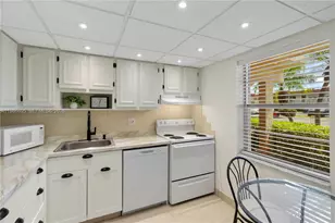 3 Abbey Ln, Delray Beach, FL 33446 - Photo 11