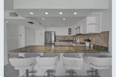 465 Ocean Dr #1102, Miami Beach, FL 33139 - Photo 3