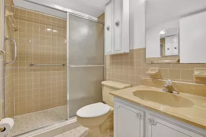 3050 NE 16th Ave #407, Oakland Park, FL 33334 - Photo 15