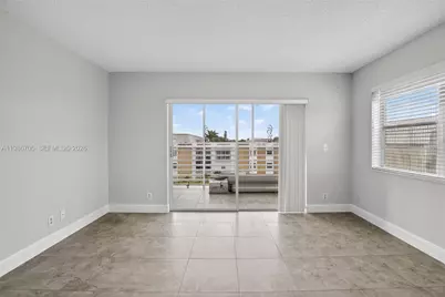 3050 NE 16th Ave #407, Oakland Park, FL 33334 - Photo 9