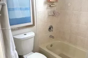 7770 NW 161st Terrace, Miami Lakes, FL 33016 - Photo 43