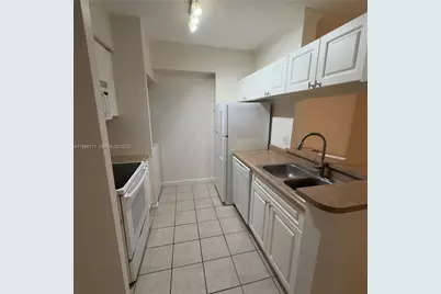 17150 N Bay Rd #2319, Sunny Isles Beach, FL 33160 - Photo 5