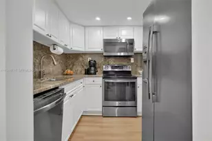1000 West Ave, Miami Beach, FL 33139 - Photo 13