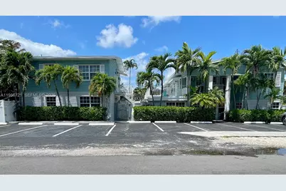 57 NE 24th St #Cottage, Wilton Manors, FL 33305 - Photo 3