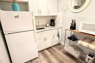 57 NE 24th St, Wilton Manors, FL 33305 - Photo 5