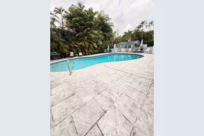 57 NE 24th St #Cottage, Wilton Manors, FL 33305 - Photo 15