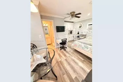 57 NE 24th St #Cottage, Wilton Manors, FL 33305 - Photo 3