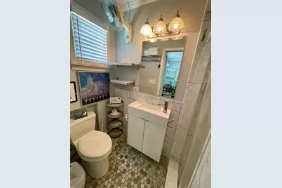 57 NE 24th St #Cottage, Wilton Manors, FL 33305 - Photo 7