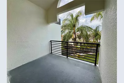 9731 Fontainebleau Blvd #F306, Miami, FL 33172 - Photo 9