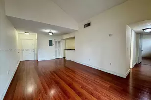 9731 Fontainebleau Blvd, Miami, FL 33172 - Photo 5