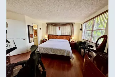 9731 Fontainebleau Blvd #F306, Miami, FL 33172 - Photo 17