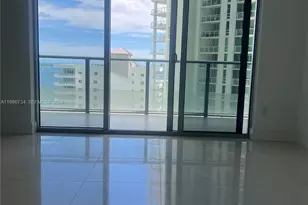 1300 Brickell Bay Dr, Miami, FL 33131 - Photo 5