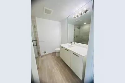 1300 Brickell Bay Dr #1606, Miami, FL 33131 - Photo 15