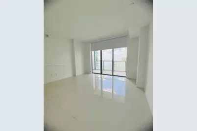 1300 Brickell Bay Dr #1606, Miami, FL 33131 - Photo 5