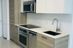 1300 Brickell Bay Dr, Miami, FL 33131 - Photo 3