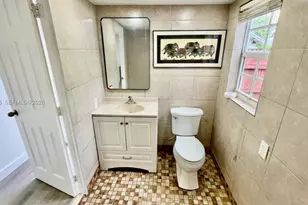 48 SW 14th St, Dania Beach, FL 33004 - Photo 11