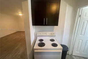 5738 Garfield St, Hollywood, FL 33021 - Photo 9