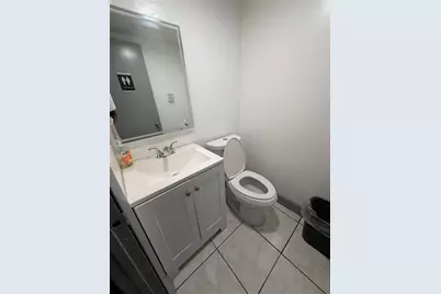 330 NW 171st St, North Miami Beach, FL 33169 - Photo 23
