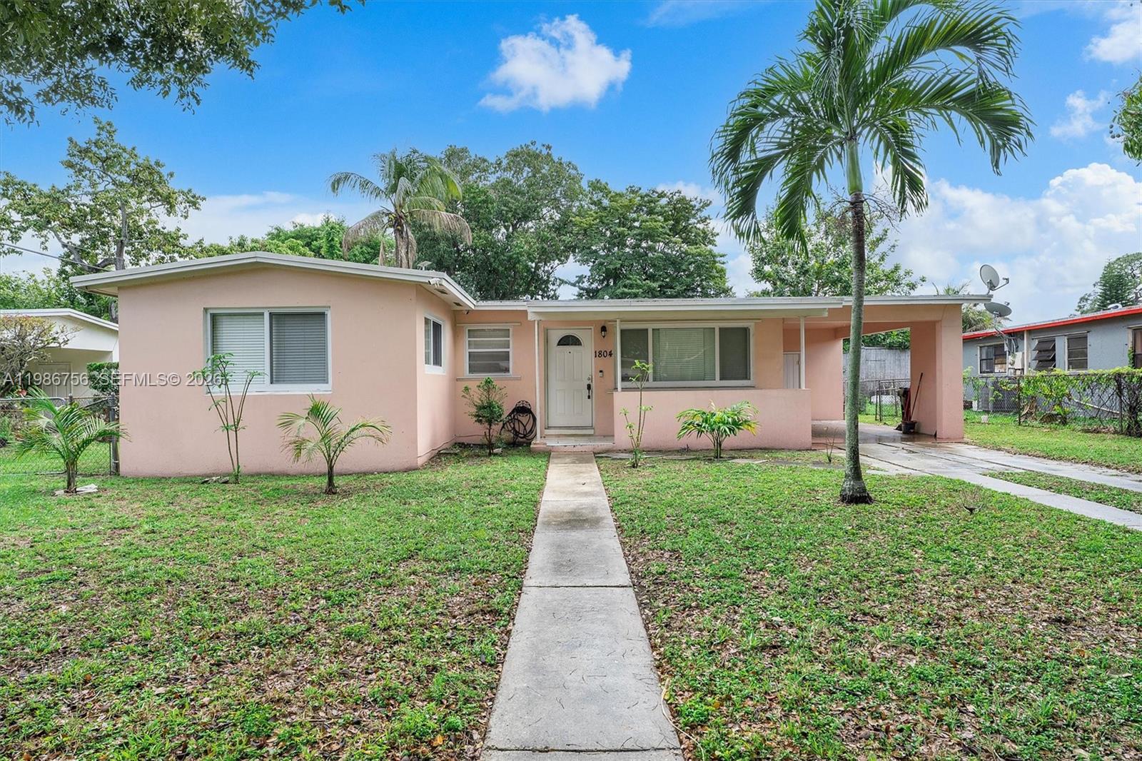 1804 NW 18th Ct main architectural view