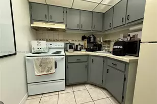 4550 NW 9th St, Miami, FL 33126 - Photo 1