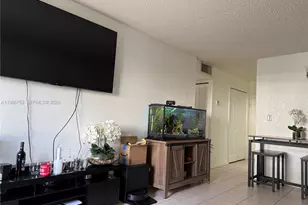 4550 NW 9th St, Miami, FL 33126 - Photo 31