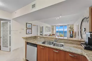 2011 N Ocean Blvd, Fort Lauderdale, FL 33305 - Photo 11