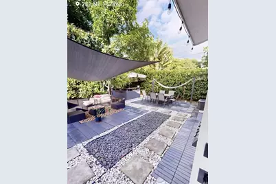 281 NE 112th St, Miami, FL 33161 - Photo 25