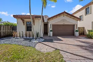 15404 SW 175th St, Miami, FL 33187 - Photo 3