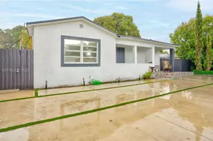 10529 NW 35th Ave, Miami, FL 33147 - Photo 29
