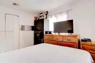 10529 NW 35th Ave, Miami, FL 33147 - Photo 13