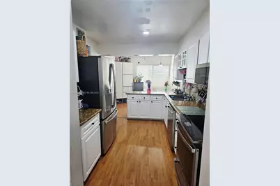 9711 N New River Canal Rd #212, Plantation, FL 33324 - Photo 17