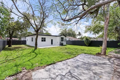 1305 Dunad Ave, Opa-Locka, FL 33054 - Photo 31