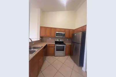 1662 SE 27th Dr #209, Homestead, FL 33035 - Photo 5