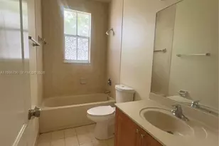 1662 SE 27th Dr, Homestead, FL 33035 - Photo 9