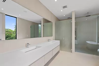 4534 Sheridan Ave, Miami Beach, FL 33140 - Photo 21