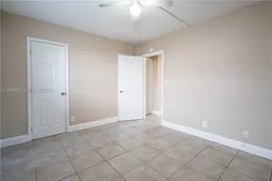 715 NE 6th St, Fort Lauderdale, FL 33304 - Photo 13