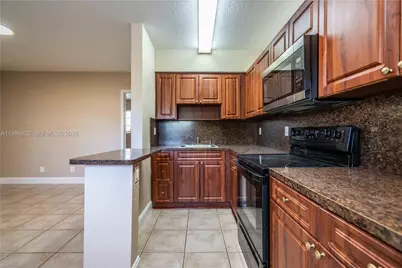 715 NE 6th St #2, Fort Lauderdale, FL 33304 - Photo 9