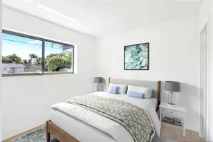 1061 NW 87th St, Miami, FL 33150 - Photo 13