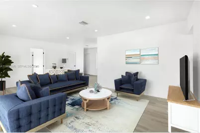 1061 NW 87th St, Miami, FL 33150 - Photo 3