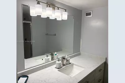 427 Golden Isles Dr #10D, Hallandale Beach, FL 33009 - Photo 23