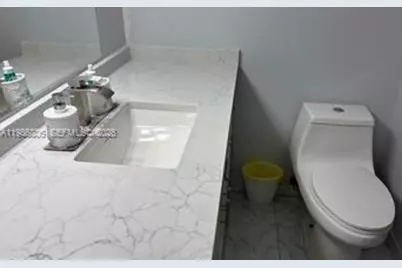 427 Golden Isles Dr #10D, Hallandale Beach, FL 33009 - Photo 17