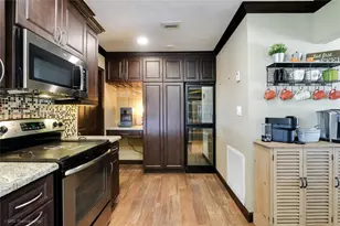 7921 NW 178th St, Hialeah, FL 33015 - Photo 13