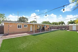 7921 NW 178th St, Hialeah, FL 33015 - Photo 23