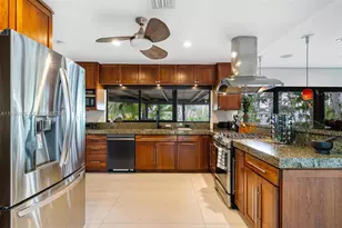 1675 Coral Gardens Dr, Wilton Manors, FL 33334 - Photo 7