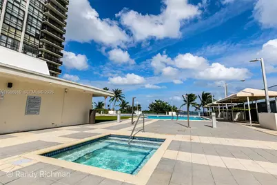 600 NE 36th St #317, Miami, FL 33137 - Photo 33